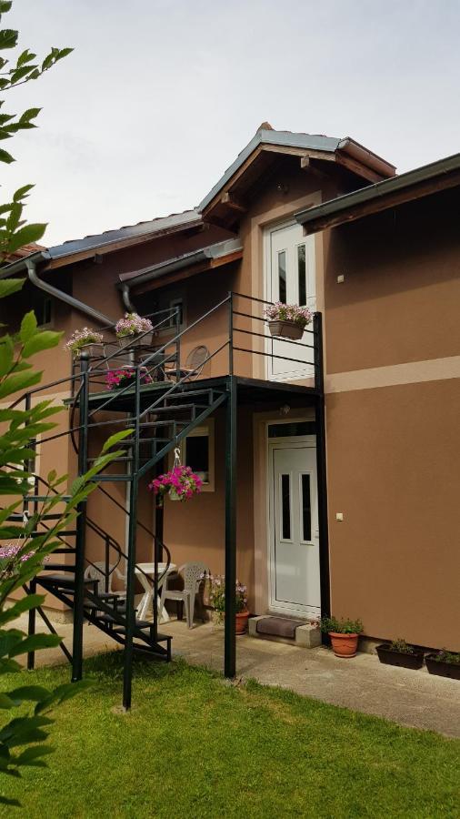 Apartmani V&F Vrnjačka Banja Extérieur photo